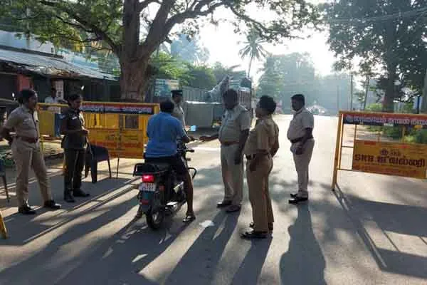 Alangayam DMK chairman post campaign! Police block roads!